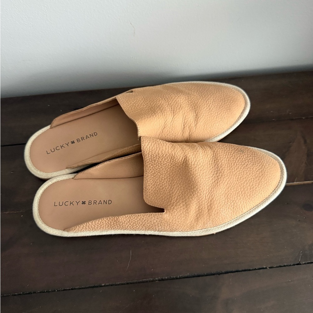 Lucky Brand Tan Pebbled Leather Mule Loafers Women’s Size 8